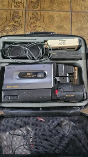 Filmadora Sharp flying erase heab VHS , P/consertar , Ler Descrição (Usado)