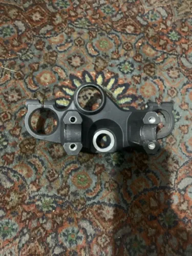 Mesa superior da Yamaha Fz25