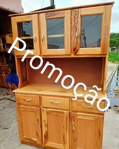 Armário de Cozinha em Madeira Maciça - Novo!