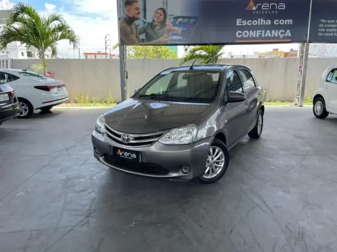 Toyota Etios X 1.3 Flex 16V 5P Mec. 2017