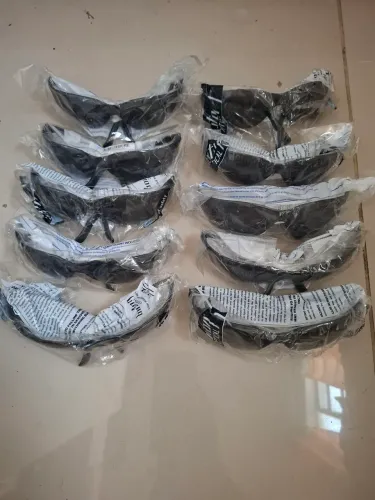 Óculos preto de trabalho dos Estados Unidos Tijuca RJ