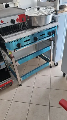 A. Chair broiler Venâncio 