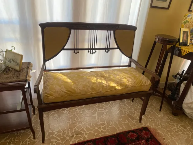 Sofá Namoradeira Canapé / Recamier estilo Nouveau - mais de 100 anos de história