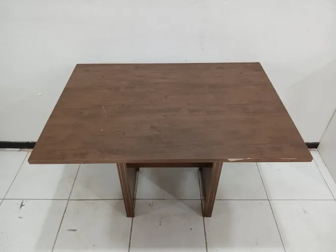 Mesa de Jantar em MDP