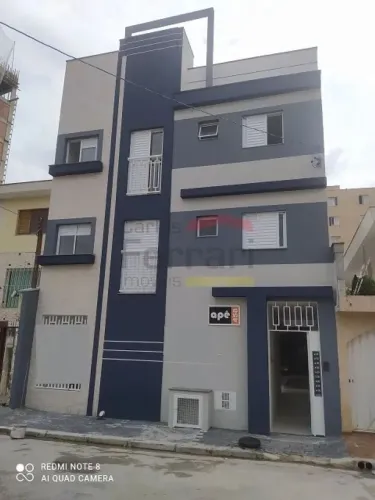 Condomínio Fechado de Apartamentos à 250metros do Metrô
