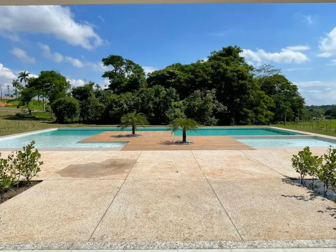 CONDOMÍNIO VALÊNCIA III 