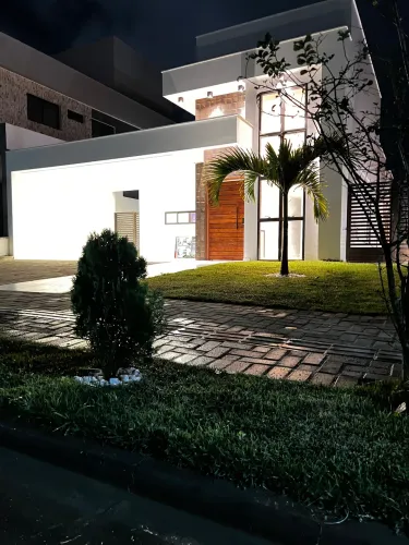 Casa térrea localizada no Terras Alphaville