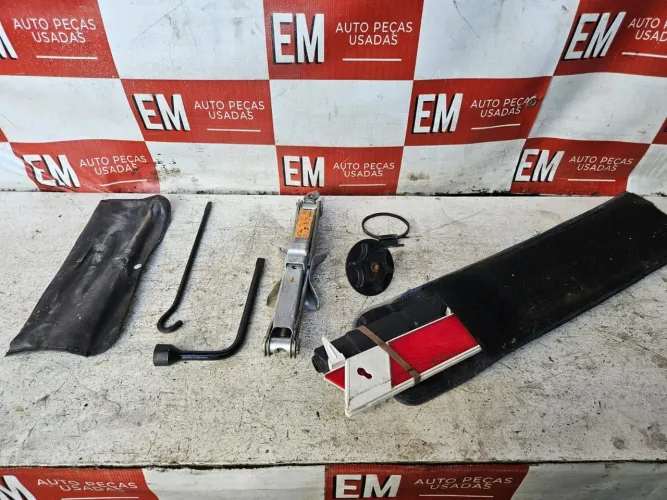 Kit macaco Nissan livina
