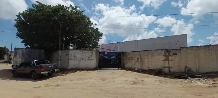 Locação de Terreno / Padrão na cidade de Fortaleza