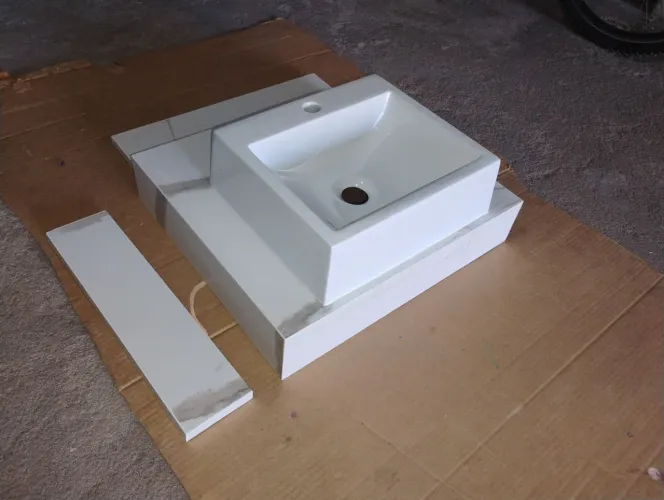 Pia de Porcelanato com cuba de sobrepor 50x45 