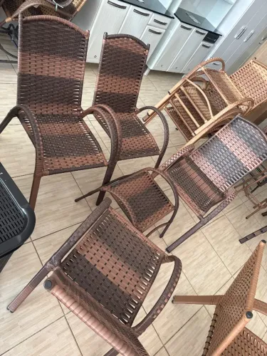 JOGO DE PÁTIO GRANDES 4 cadeiras e mesa