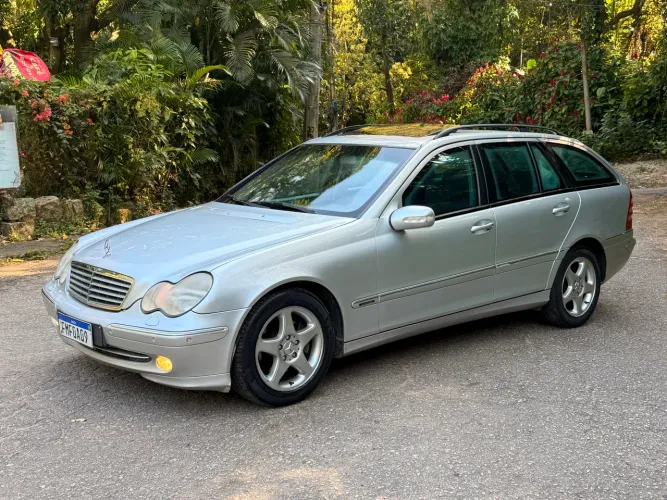 Mercedes-Benz C-320 Touring 3.2 V6 18V 4P Aut. 2002
