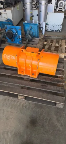 Motovibrador Industrial 17.600lbs