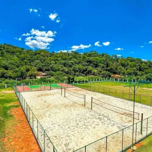 TERRENO MARAVILHOSO COM VISTA LINDA EM CONDOMÍNIO COMPLETO - ATIBAIA