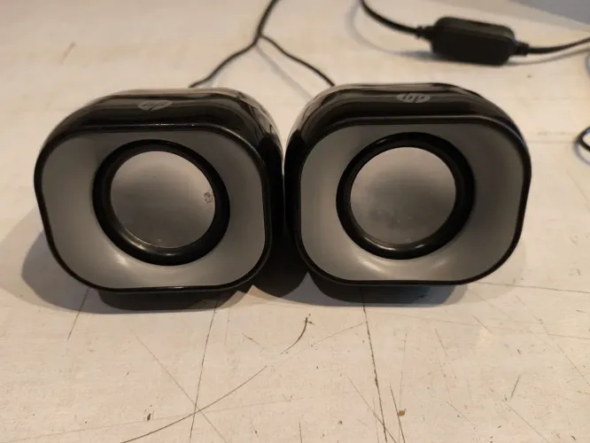 Caixa multimídia Hp DHS - 2111  para  notebook ou computador 