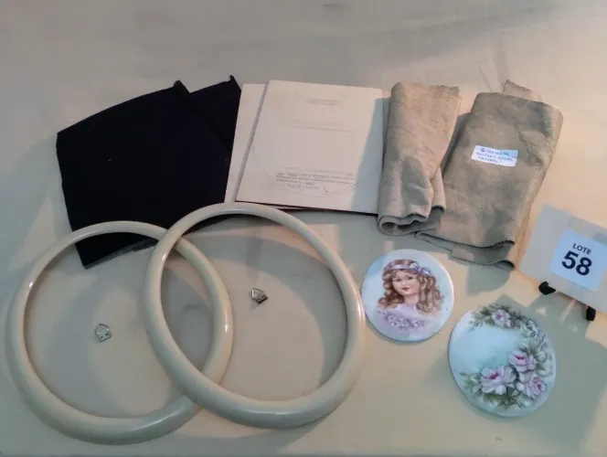 Kit completo para confecção de 2 quadros decorativos para parede