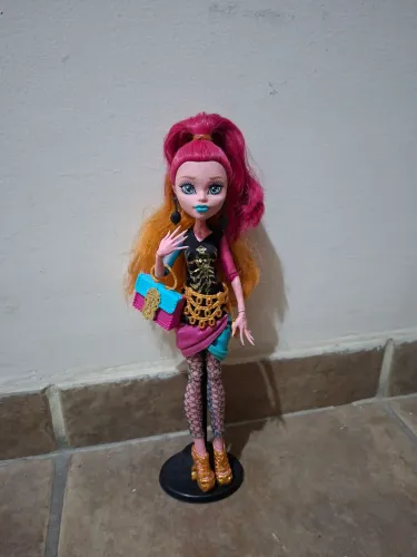 Monster High Gigi Grant New Scaremester