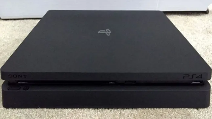 PlayStation 4 Slim