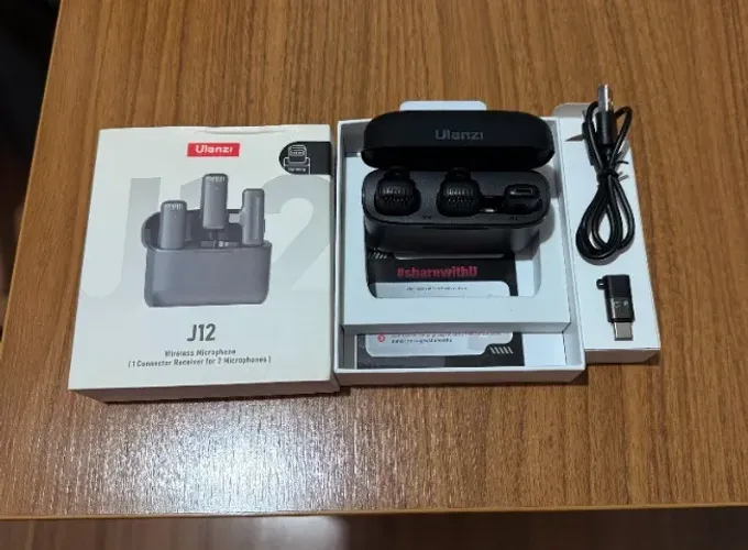 Microfone Lapela Ulanzi Sem Fio J12 Iphone Ligthning + Adaptador USB-C