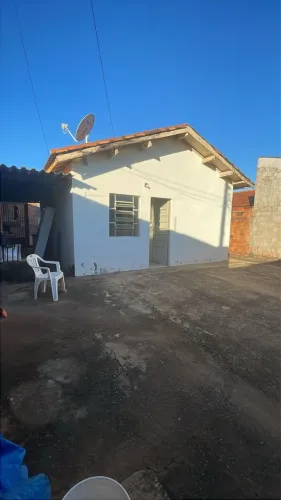 Vende-se casa 