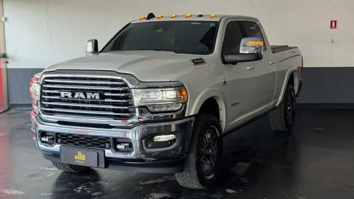 Ram 3500 Limited Longhorn 6.7 TB CD Diesel 2024