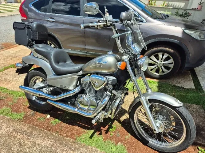Vendo ou troco Shadow 600