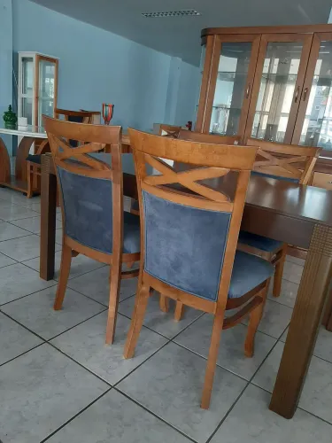 Cadeira / Móveis