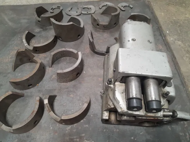Vendo pinola dupla para torno A25 Ergomat
