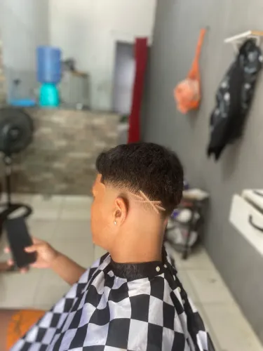 Cabelo, barba, sobrancelha e freestyle ?
