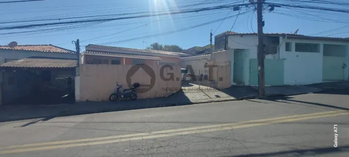 Casa à venda em Sorocaba-SP, Jardim Brasilandia: 2 quartos, 2 salas, 1 banheiro, 2 vagas,