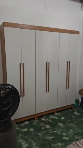 Guarda roupa 6 porta seme novo um ano de comprado ZAP *69