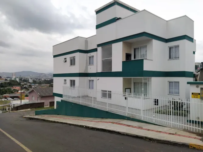 Apartamento com 2 quartos e 2 vagas em Caçador-SC