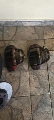 Pinças e Disco de freio pra gol quadrado