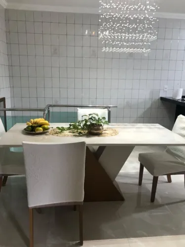 Mesa vidro laqueado 8 cadeiras
