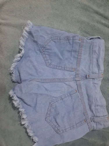 Short jeans