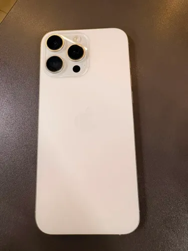 Vendo IPhone 16 pro Max 512gb Prata - Parcelo até 10x com juros da maquininha 