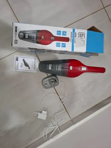 BLACK+DECKER Aspirador de Pó e Àgua, Portátil, Vermelho, Modelo APB3600, Bateria de 3,6V