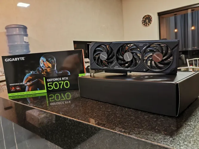 RTX 5070 12gb DDR7 192 bits (Seminova)