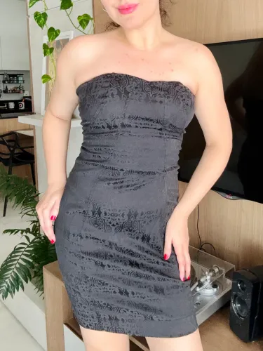 vestido pretinho básico Pink & Co