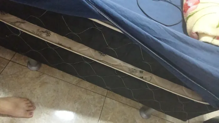Cama de solteiro com auxiliar box