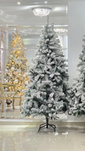 Arvore de natal direto da Fábrica