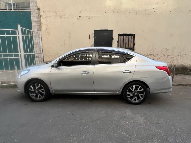 Nissan Versa SL 1.6 16V Flexstart 4P Mec. 2016