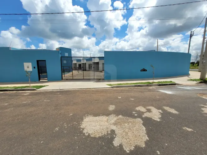 Casa Em Condomínio Fechado para locação no Bairro Pequis