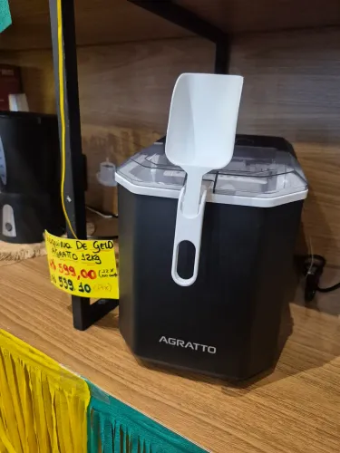 Máquinas de gelo, para residência e comércio.