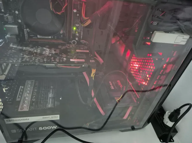 Vendo PC Gamer c/GTX 1050 Ti e fonte 500w Thermaltake