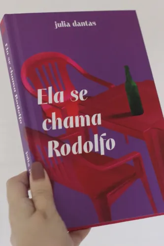 Ela se chama Rodolfo, edição Tag livros - Júlia Dantas- Livro usado