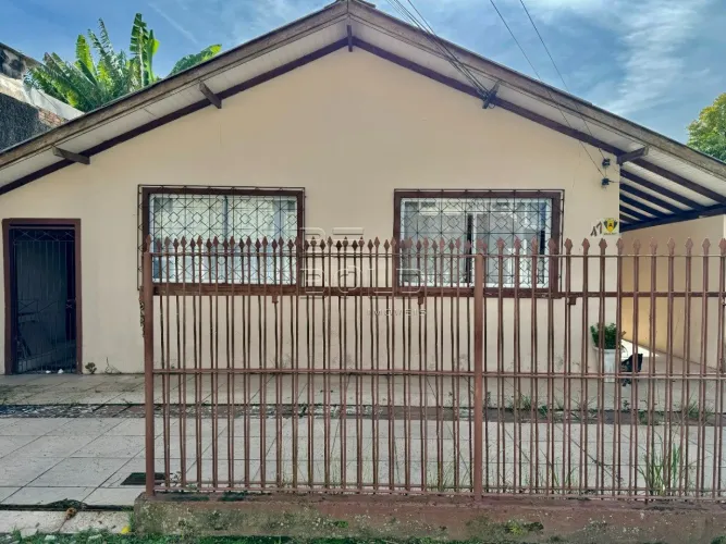 Terreno com ótima localização e 220m² no Estreito