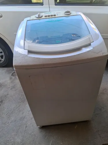 Vendo máquina de lavar consul 10kg funcionando perfeitamente por 400 reais entrego