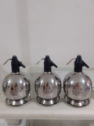 3 Gaseificadores de Água Refrilar de inox ,sem os cilindros. sem os