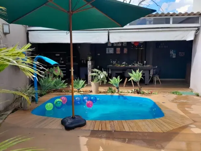 Apartamento térreo com jeito de casa | 213 m² privativos | Piscina e espaço gourmet